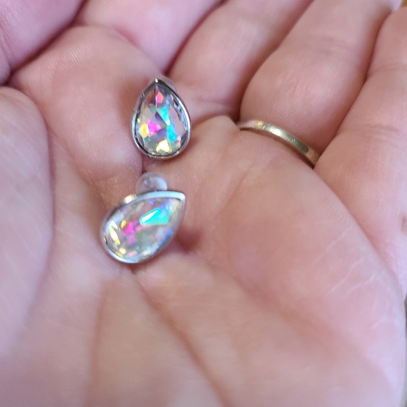 2 Cute Jewelry - Tear Drop Earrings
